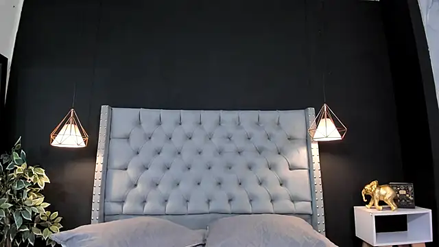 Snapshot of AlexaMora_ chatting on March 15, 2025, 11:08 am AlexaMora online show from March 15, 2025, 11:08 am