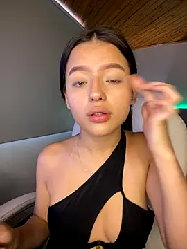 Sofia18 pinkk online show from December 2, 2025, 8:59 pm