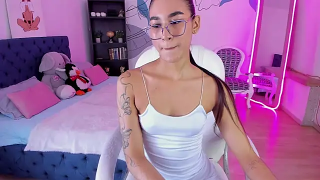Snapshot of Dana_Paula chatting on June 26, 2026, 11:58 am Dana Paula online show from June 26, 2026, 11:58 am