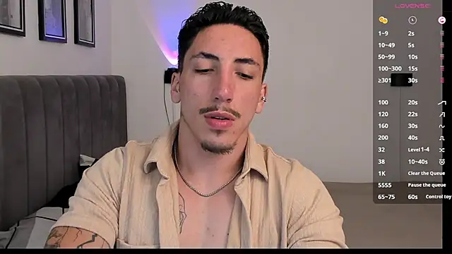 Snapshot of dylanspencer28 chatting on February 19, 2025, 7:27 pm dylanspencer28 online show from February 19, 2025, 7:27 pm