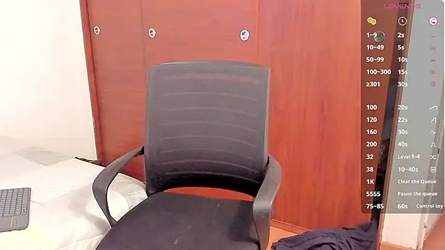 Snapshot of dylanspencer28 chatting on February 25, 2025, 10:18 pm dylanspencer28 online show from February 25, 2025, 10:18 pm