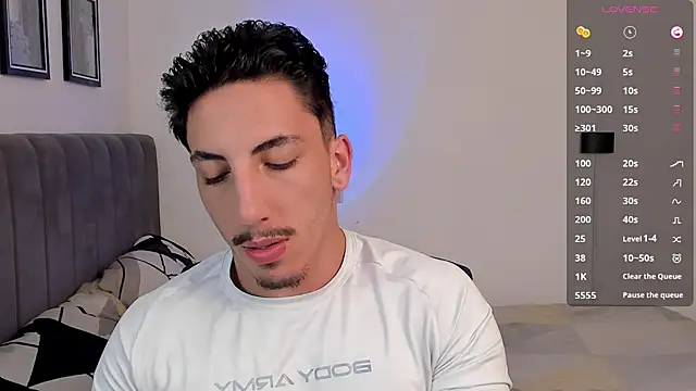 Snapshot of dylanspencer28 chatting on March 4, 2025, 8:27 pm dylanspencer28 online show from March 4, 2025, 8:27 pm