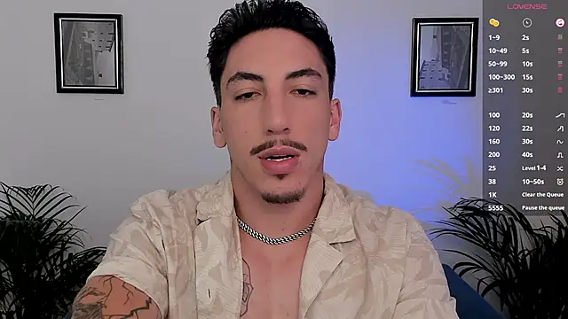 Snapshot of dylanspencer28 chatting on March 22, 2025, 10:37 pm dylanspencer28 online show from March 22, 2025, 10:37 pm