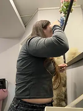 KiraBarlows online show from September 27, 2025, 4:39 am