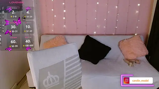 cute bunny95 online show from January 28, 2025, 4:08 pm