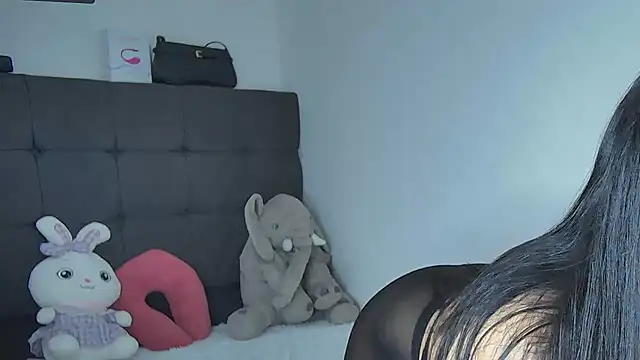 AmandaBrooks 18 online show from February 16, 2025, 4:32 pm