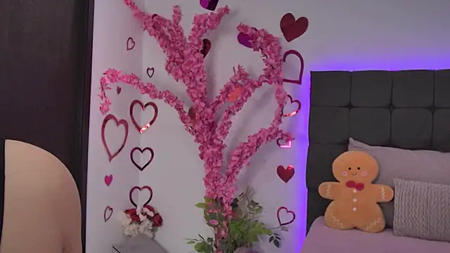 AmandaBrooks 18 online show from March 5, 2026, 1:56 am