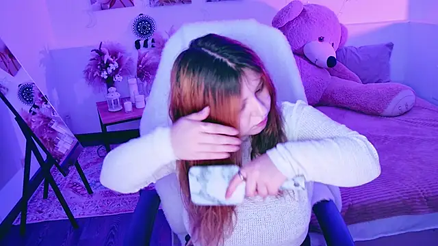 DiaAngell online show from April 24, 2026, 8:33 pm