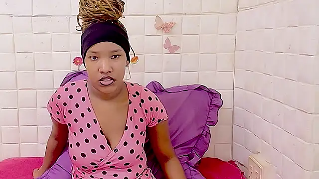 EroticSexyPrada online show from February 28, 2026, 5:25 pm