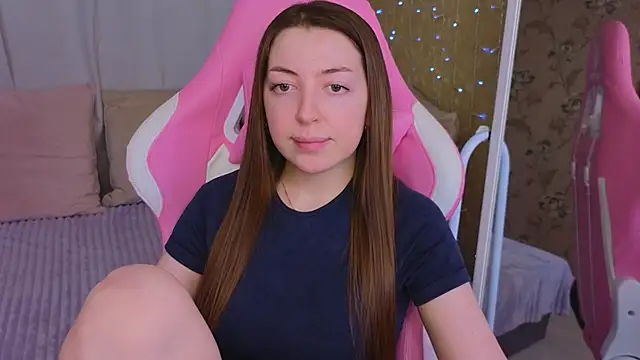 Snapshot of Ann_moon__ chatting on February 9, 2025, 6:16 pm Ann moon online show from February 9, 2025, 6:16 pm