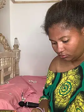 madell online show from February 25, 2025, 3:09 am