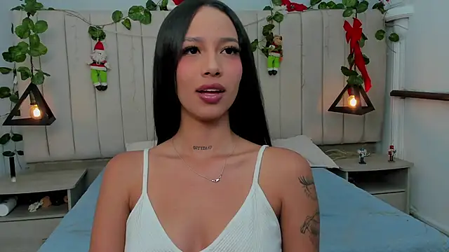 Snapshot of Paulina_Lopezz chatting on December 15, 2025, 9:52 pm Paulina Lopezz online show from December 15, 2025, 9:52 pm