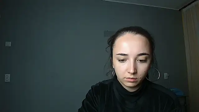 Eva Gloryy online show from September 26, 2025, 11:31 pm