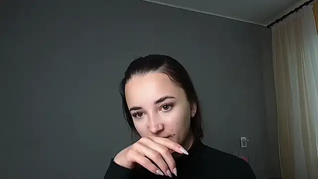 Eva Gloryy online show from June 4, 2026, 10:43 am