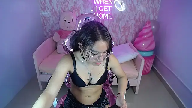 Snapshot of kassandra_ch_ chatting on January 29, 2025, 7:22 pm kassandra ch online show from January 29, 2025, 7:22 pm