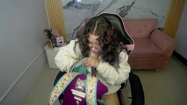 Snapshot of kassandra_ch_ chatting on March 15, 2025, 11:29 am kassandra ch online show from March 15, 2025, 11:29 am