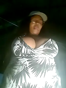 bubblendz1988 online show from October 18, 2025, 5:14 pm