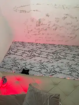 Lili  taylor online show from January 7, 2026, 12:35 am