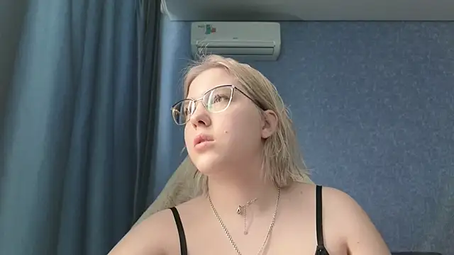 HotBrandyX online show from March 16, 2026, 5:55 am