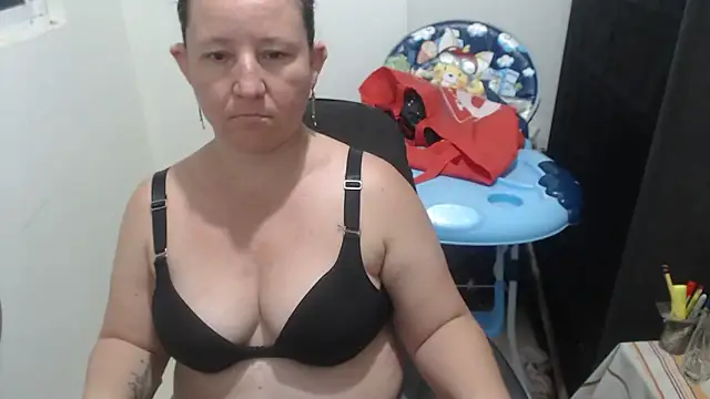 Yohis Kiut25 online show from December 22, 2025, 6:43 am