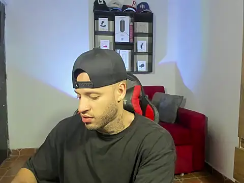 dereckgreen online show from March 13, 2025, 10:10 pm