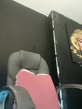 Snapshot of viktoria_davis_ chatting on March 5, 2026, 10:06 pm viktoria davis online show from March 5, 2026, 10:06 pm