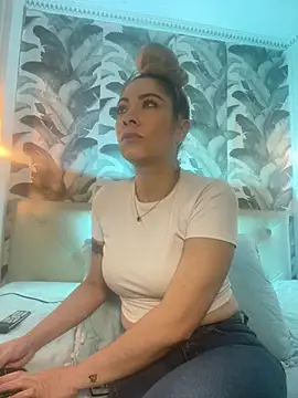 Snapshot of viktoria_davis_ chatting on April 9, 2026, 10:15 pm viktoria davis online show from April 9, 2026, 10:15 pm