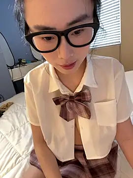 ha888we online show from October 10, 2025, 4:06 pm