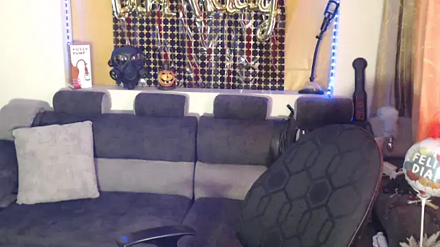 sachaclinford online show from October 17, 2025, 4:53 pm