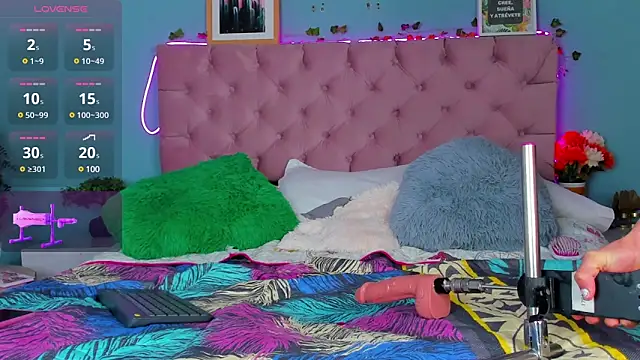 Samantha Rolon online show from January 25, 2025, 6:23 am