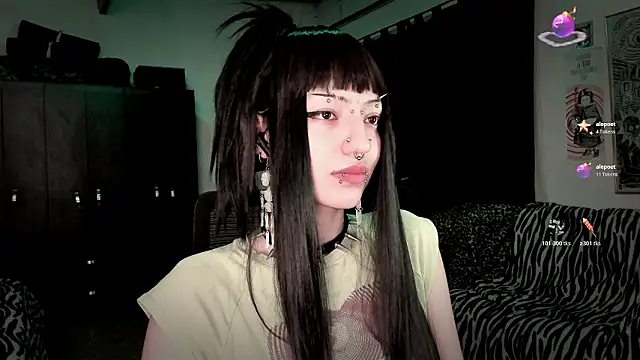 roxy toxic online show from February 26, 2026, 12:20 am