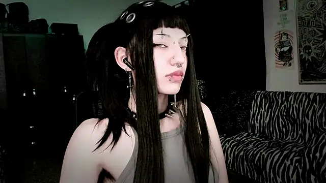 roxy toxic online show from March 24, 2026, 1:32 am