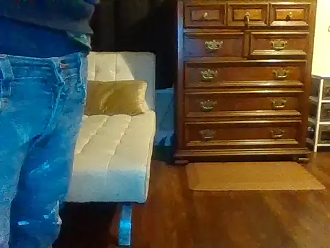 biggzee6 online show from December 4, 2025, 12:09 am