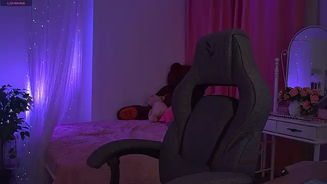 Snapshot of DakotaaJohnnson chatting on October 27, 2025, 11:47 am DakotaaJohnnson online show from October 27, 2025, 11:47 am