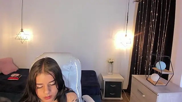 Snapshot of Nicole_Foxx_ chatting on February 16, 2025, 1:36 am Nicole Foxx online show from February 16, 2025, 1:36 am