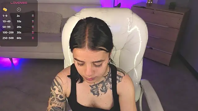 Snapshot of Nicole_Foxx_ chatting on February 12, 2026, 8:04 pm Nicole Foxx online show from February 12, 2026, 8:04 pm