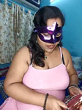 Snapshot of hevensex143 chatting on February 6, 2026, 8:01 pm hevensex143 online show from February 6, 2026, 8:01 pm