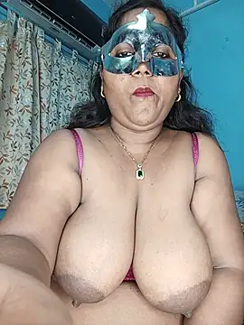 Snapshot of hevensex143 chatting on July 18, 2026, 11:58 am hevensex143 online show from July 18, 2026, 11:58 am