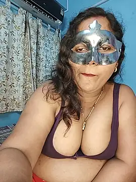 Snapshot of hevensex143 chatting on August 7, 2026, 7:49 pm hevensex143 online show from August 7, 2026, 7:49 pm