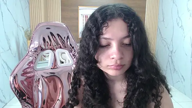 shalon diaz s online show from November 20, 2025, 1:11 pm