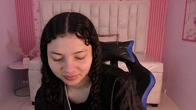 shalon diaz s online show from February 7, 2026, 1:15 pm