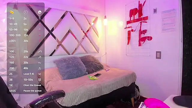 sofia  james online show from March 5, 2025, 10:43 pm