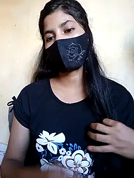 Hot couple 1 online show from September 26, 2025, 9:35 am