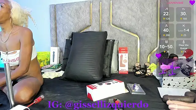 Liincostelloo online show from May 26, 2026, 3:57 am