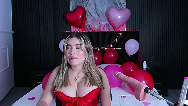 Gigidoll online show from February 14, 2025, 12:03 pm