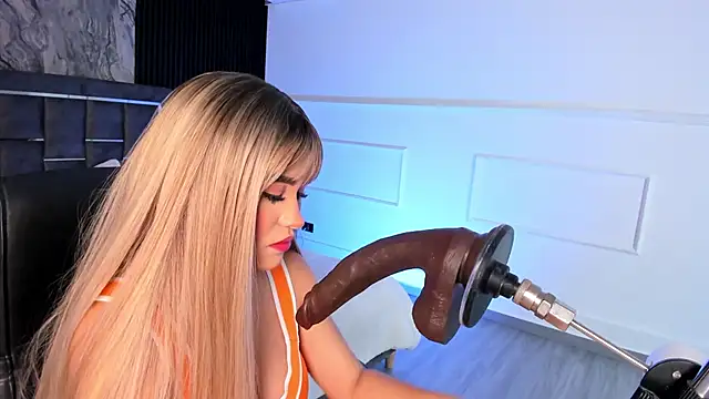 Gigidoll online show from September 25, 2025, 11:47 am