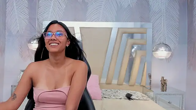 LIA SWAN  online show from February 7, 2025, 9:58 am