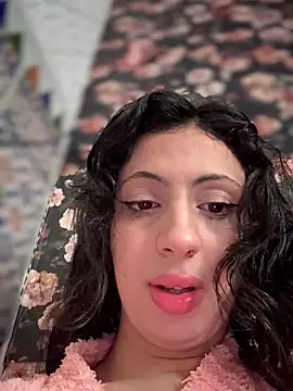 majdolin78 online show from April 15, 2026, 10:55 am