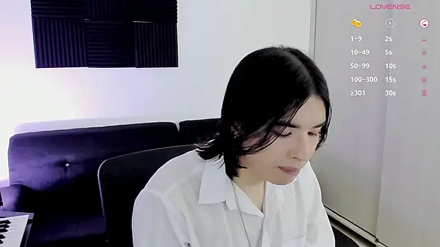 Snapshot of JordiWilld chatting on May 14, 2026, 9:43 pm JordiWilld online show from May 14, 2026, 9:43 pm