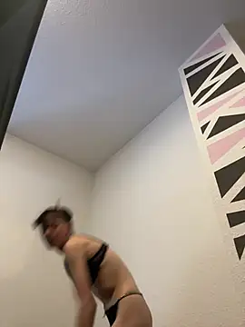 Ciara2004 online show from January 11, 2026, 1:16 pm